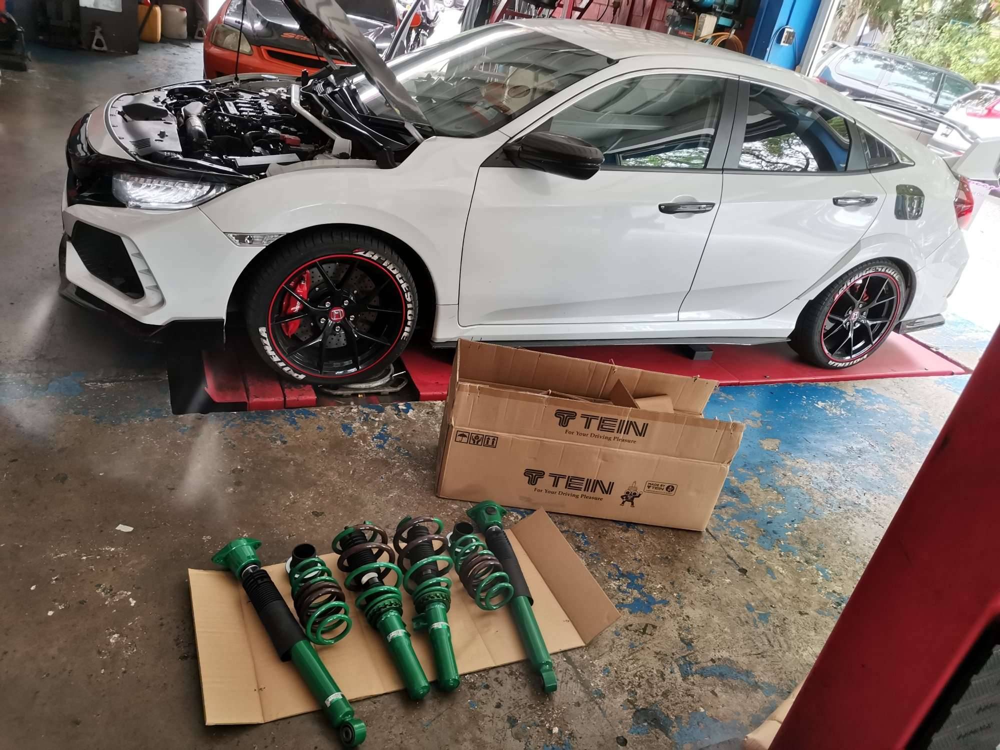 Honda Civic FC 16+ TEIN Street Advance Z Adjustable Suspension
